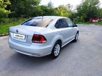 Volkswagen Polo 1.6 AT, 2015, 112 000 км, с пробегом, цена 1 099 000 руб.