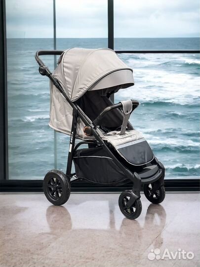 Прогулочная коляска luxmom V1