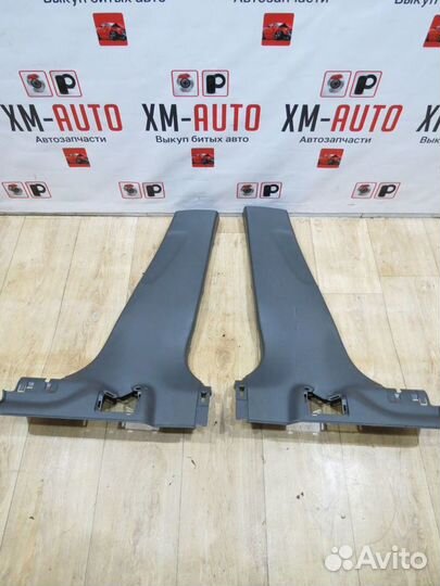 Обшивка средней стойки Honda Civic 8 4D