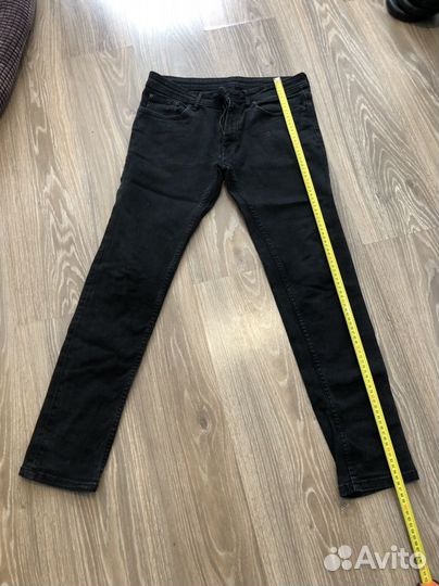 Черные джинсы