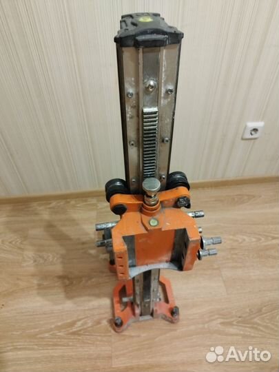 Установка для алмазного бурения