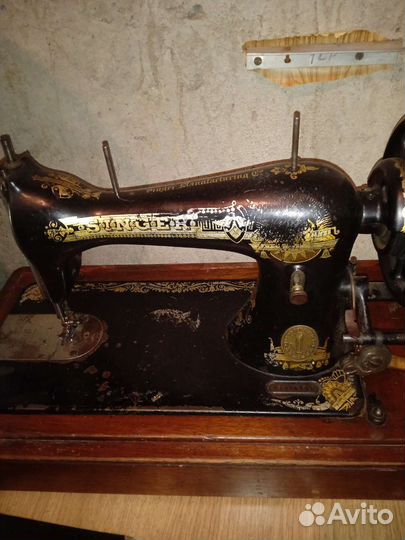 Швейная машина Singer