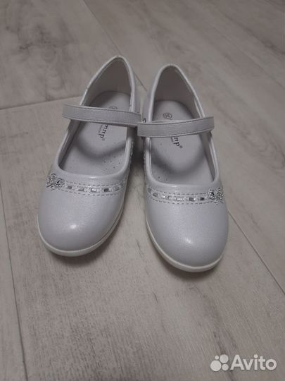 Туфли для девочки нарядные 30