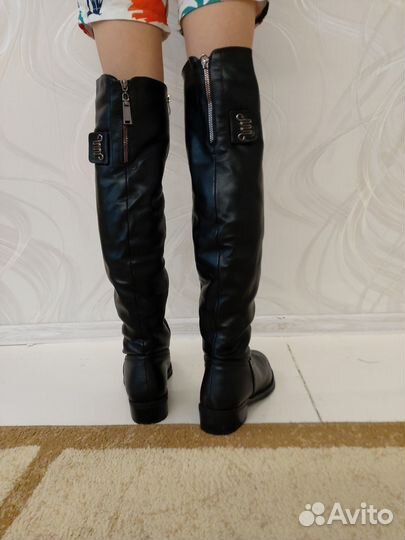 Сапоги женские зимние 39 размер новые