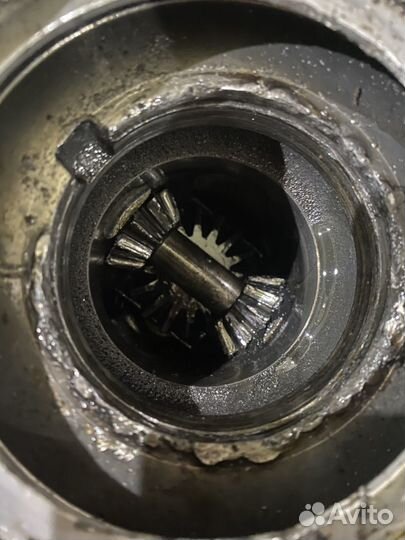 МКПП Carisma 1.6