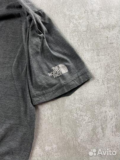 Футболка The north face