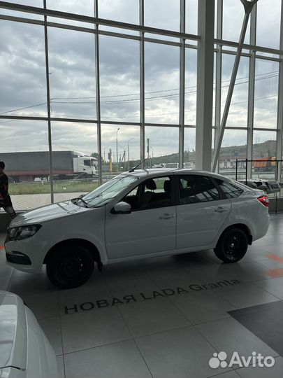 LADA Granta 1.6 МТ, 2023
