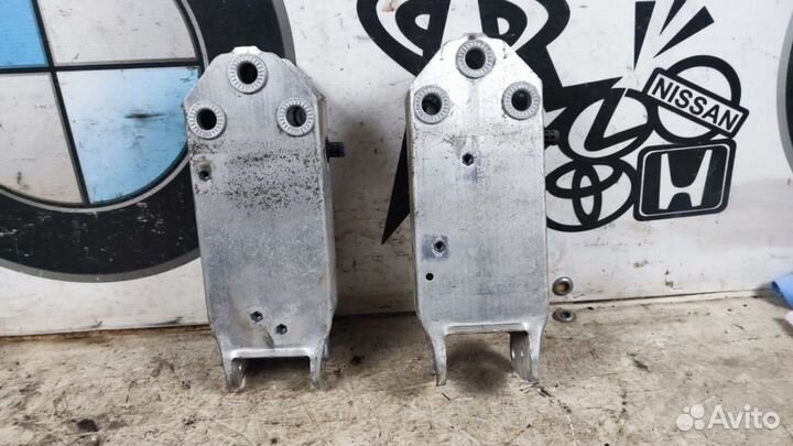 Кронштейн усилителя переднего бампера BMW 5 F10