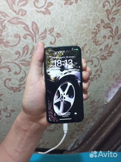 iPhone X, 64 ГБ
