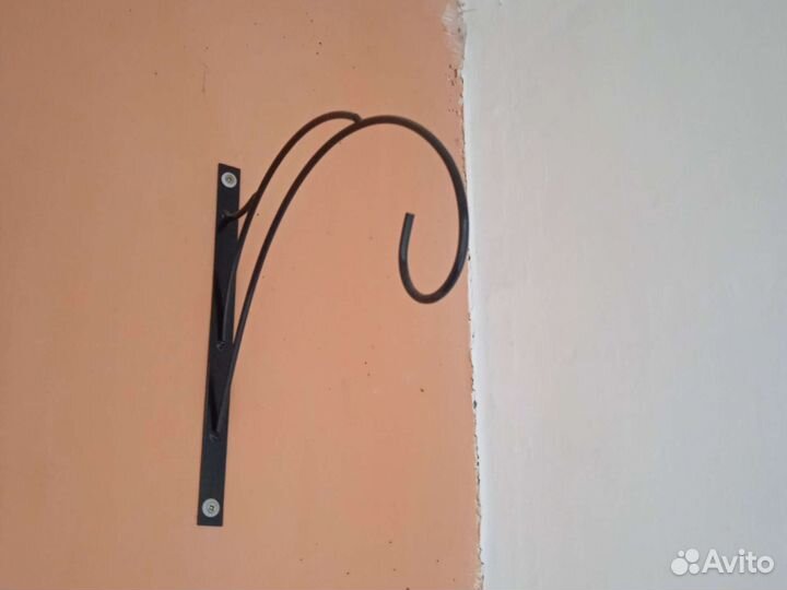 Кронштейн для кашпо