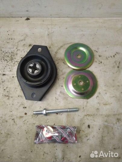 Опора двигателя левая