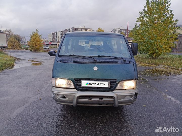 SsangYong Istana 2.9 МТ, 2001, 314 462 км