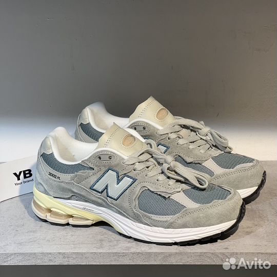 Кроссовки New Balance 2002r