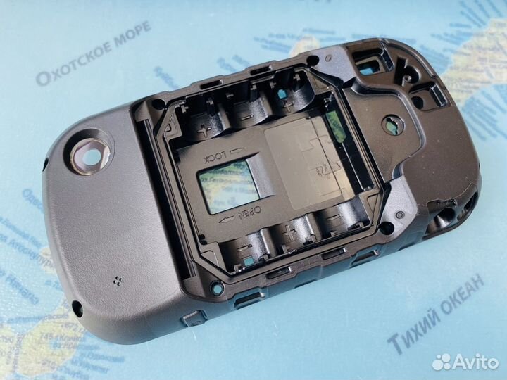 Задняя часть корпуса без контактов Garmin 650t
