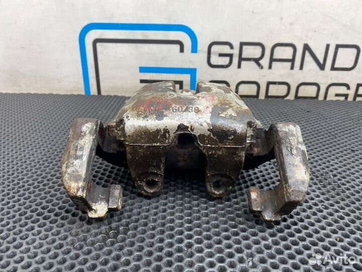 Суппорт передний левый Land Rover Range Rover 3