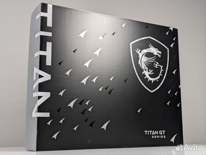 Msi Titan GT77HX 13VI-028US