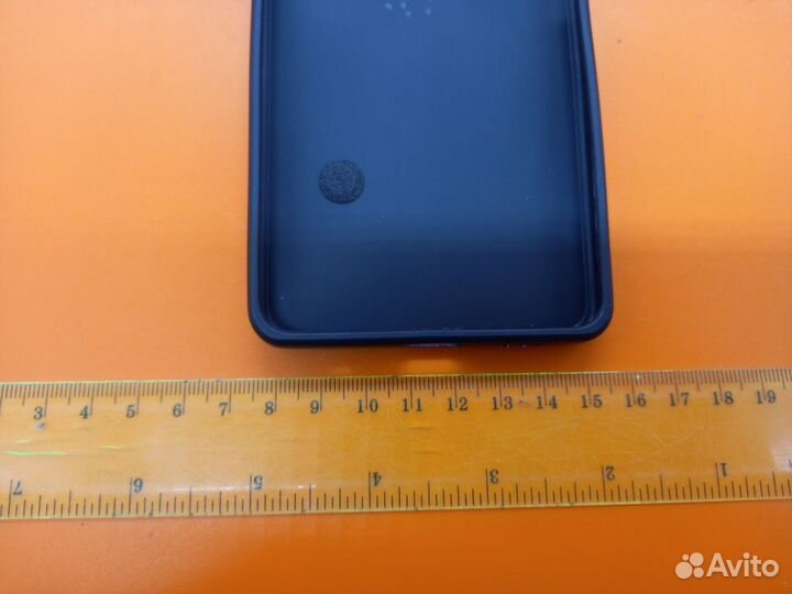 35579 Чехол SoCouple с ремешком на запястье для Re