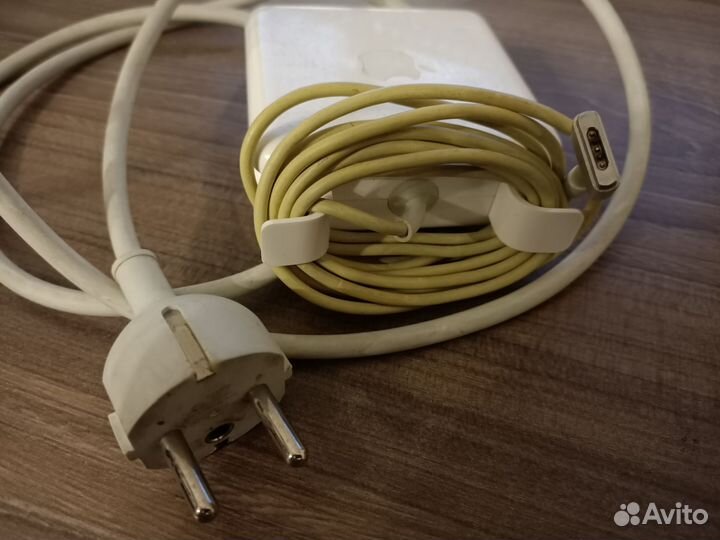 Блок зарядки Apple 85W Magsafe