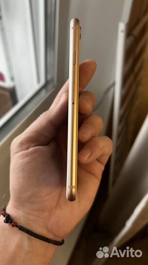 iPhone 8, 64 ГБ