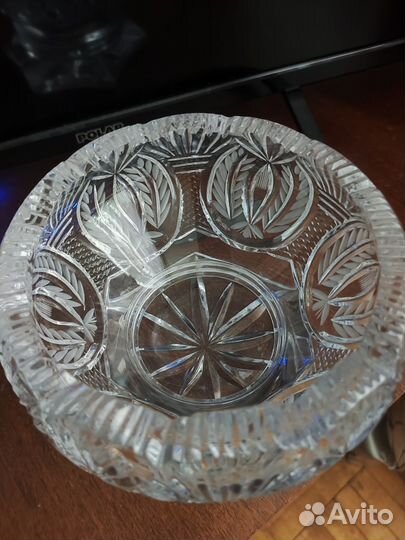 Хрустальная ваза