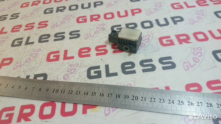 Датчик удара передний (AirBag) BK б/у Axela Mazda