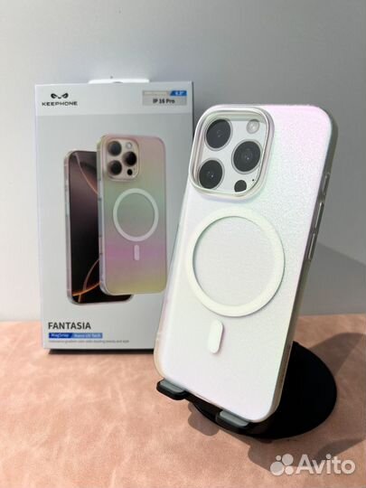 Чехол на iPhone 16 Pro блестящий