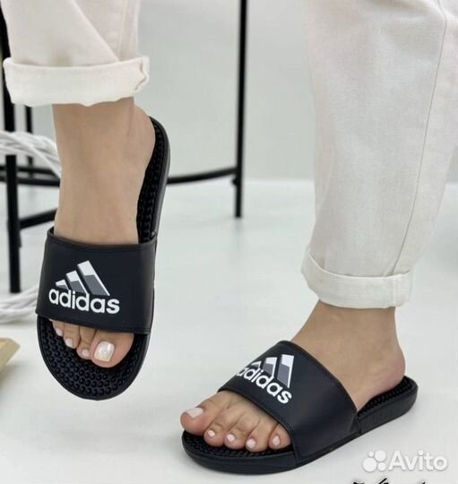 Тапочки летние Adidas чёрные