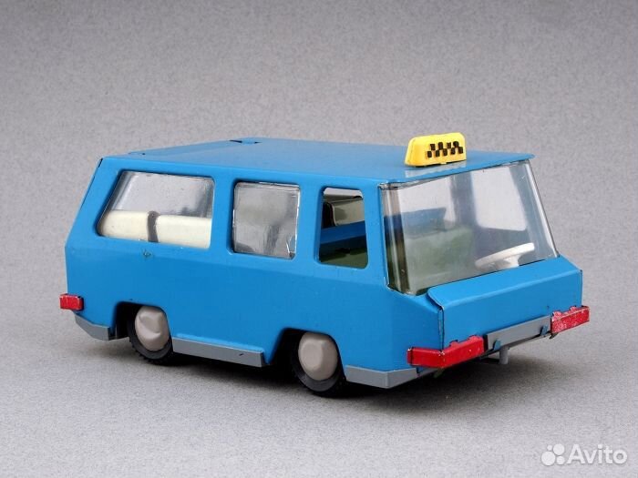 Коллекционное Заводное маршрутное такси / Ватутина