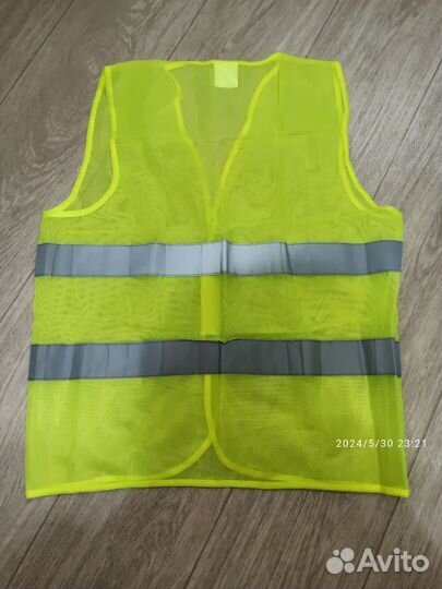 Жилет для водителя новый Р. универсальный