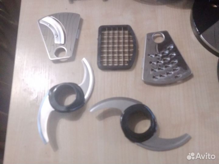 Запчасти на кухонный комбайн Sckarlett новые