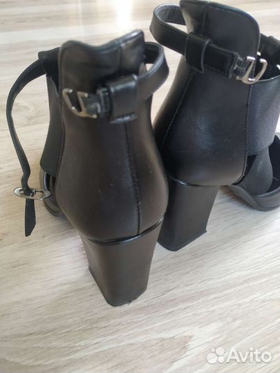 Туфли женские