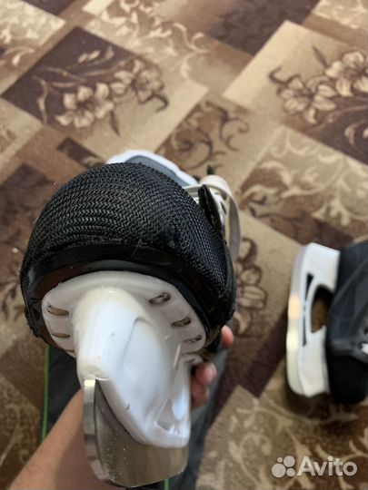 Коньки хоккейные 40 размер