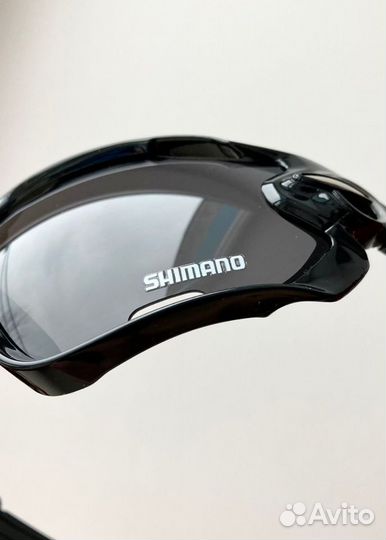 Спортивные очки Shimano с чехлом