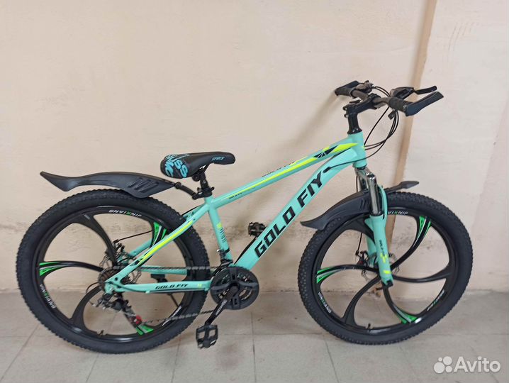 Велосипед скоростной новый