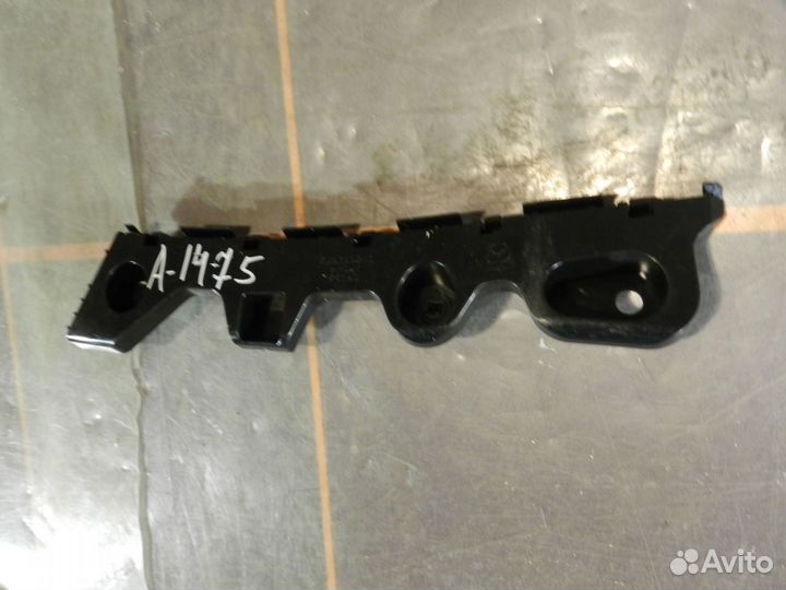 Кронштейн бампера заднего правый - Mazda CX-5