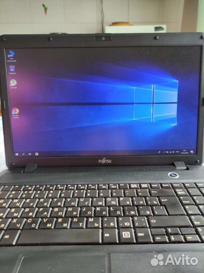 Fujitsu life book AH502