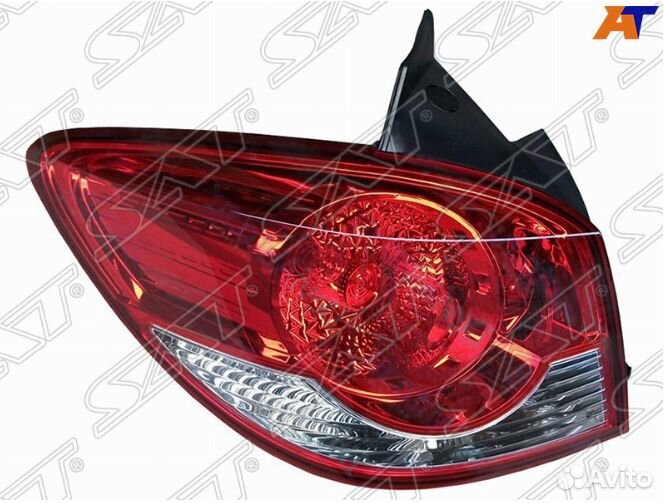 Фонарь задний Chevrolet Cruze 2009-2013 хэтчбек