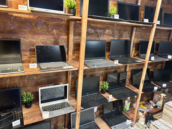 Ноутбуки с закрытых офисов