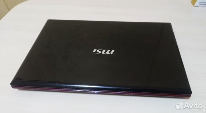 Надежный ноутбук MSI CR650 в отличном состоянии