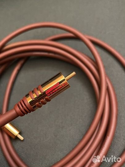 Кабель для сабвуфера. oehlbach. 5 метров RCA-RCA