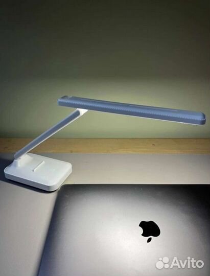 Лампа настольная сенсорная с подставкой