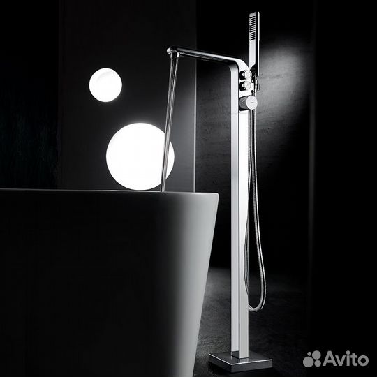 Смеситель для ванны Black&White Universe U7642 76
