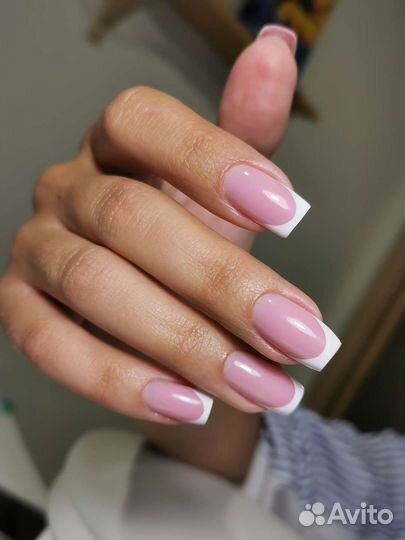 Маникюр с покрытием гель-лаком