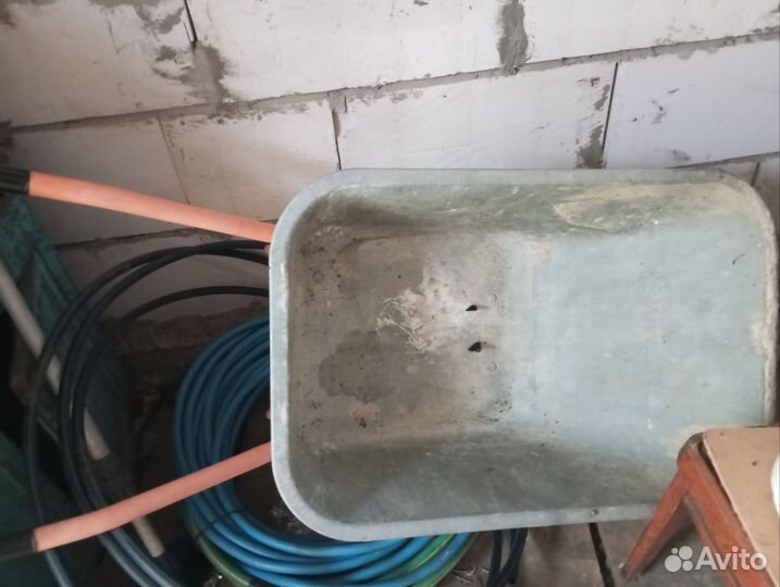 Тачка строительная бу