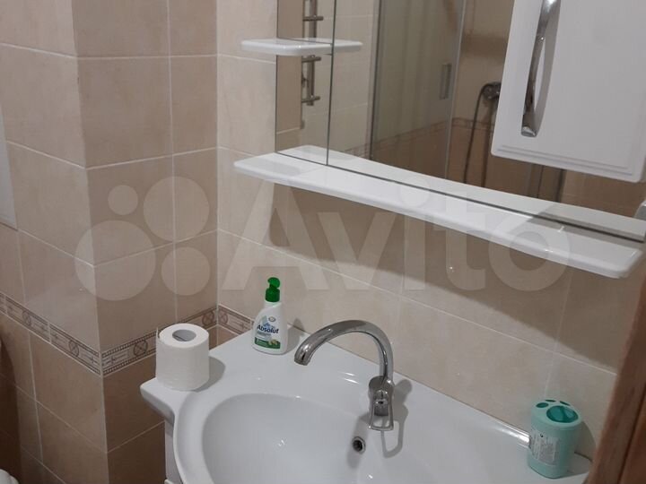 2-к. квартира, 48 м², 1/6 эт.