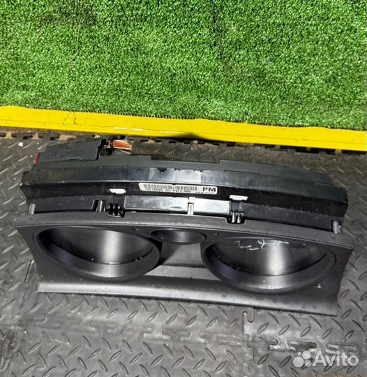 Щиток приборов (приборная панель) Opel Astra 2006