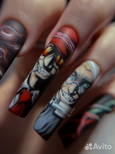 Модель на наращивание ногтей