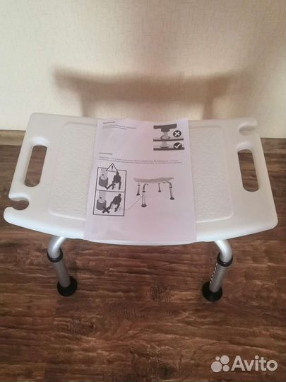 Стул для ванны и душа Титан для пожилых людей