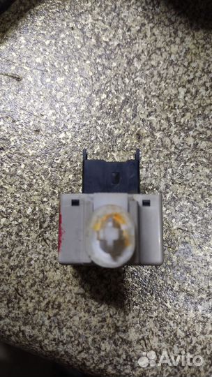 Реле поворотов toyota