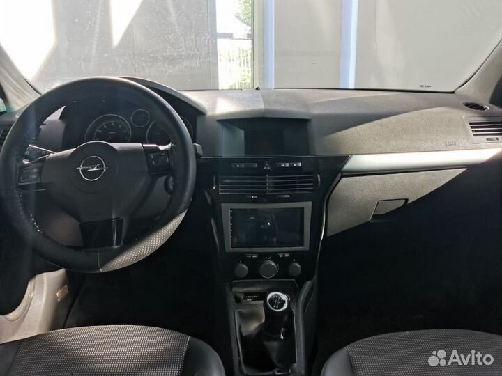 Opel Astra GTC 1.8 МТ, 2008, 266 000 км